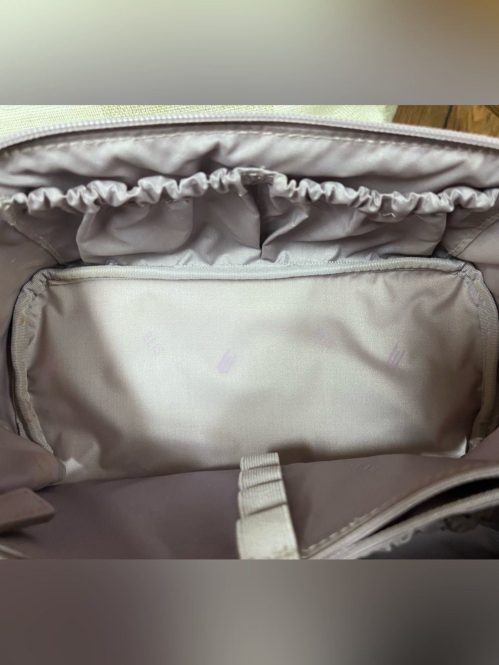 BEIS Wicked pink toiletry bag - Picture 6 of 10